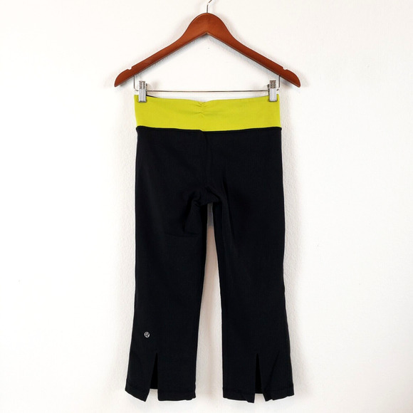 Lululemon Athletica Black Size 6? Reversible Women Crop Capri Active Pants - Picture 3 of 9